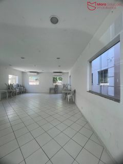 Apartamento 2/4 com armário planejado!