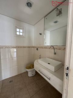 Excelente casa para locação em Buraquinho – Condomínio Intervillas