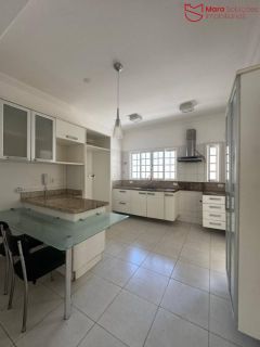 Excelente casa para locação em Buraquinho – Condomínio Intervillas