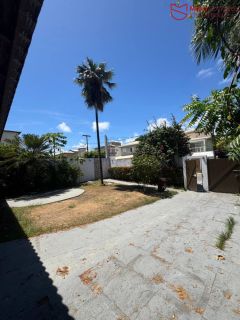 Excelente casa para locação em Buraquinho – Condomínio Intervillas