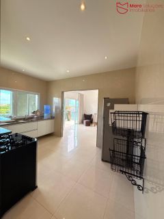 Casa de Alto Padrão à Venda – Alphaville Litoral Norte 2