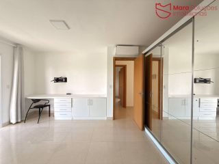 Casa de Alto Padrão à Venda – Alphaville Litoral Norte 2