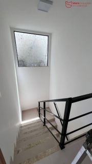 Casa à Venda em Rua Pública – Conforto, Localização e Qualidade.