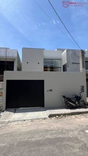 Casa à Venda em Rua Pública – Conforto, Localização e Qualidade.
