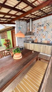 Casa Alto Padrão em Rua Tranquila no Coração de Vilas do Atlântico – Porteira Fechada.