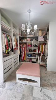 Casa Alto Padrão em Rua Tranquila no Coração de Vilas do Atlântico – Porteira Fechada.