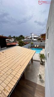 Casa Alto Padrão em Rua Tranquila no Coração de Vilas do Atlântico – Porteira Fechada.