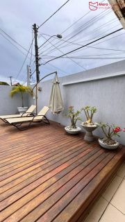 Casa Alto Padrão em Rua Tranquila no Coração de Vilas do Atlântico – Porteira Fechada.