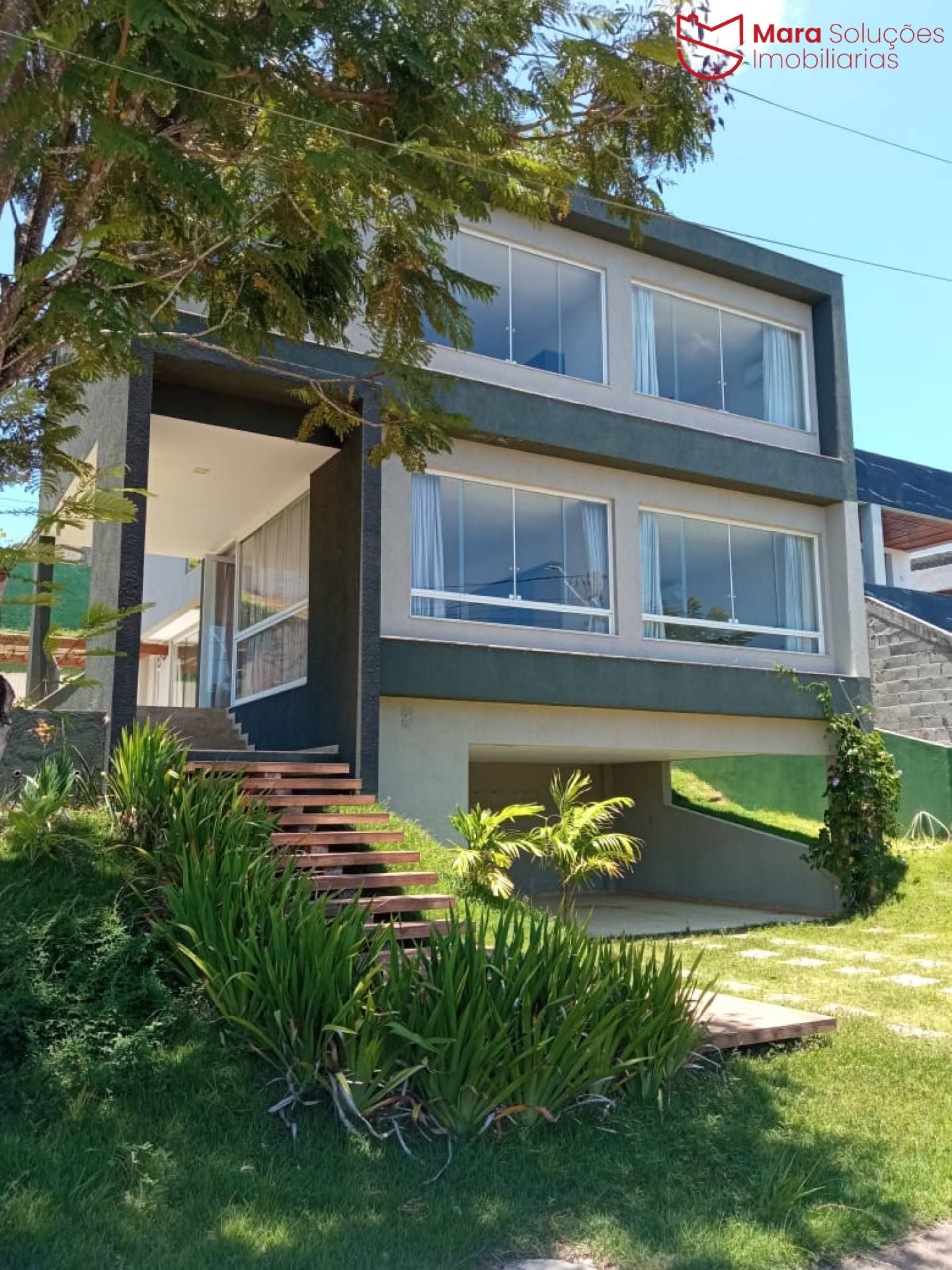 LOCAÇÃO Alphaville Litoral 2 | 100% mobiliada | R$12.000,00.