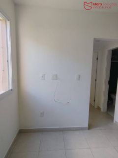 Apartamento Térreo 2/4 em Buraquinho – Com Energia Solar e Lazer.