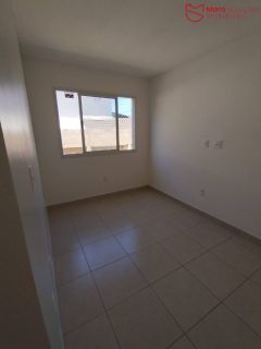 Apartamento Térreo 2/4 em Buraquinho – Com Energia Solar e Lazer.