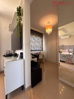 Casa duplex no Miragem com excelente aproveitamento de espaço.