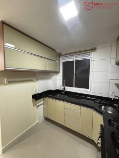 ALUGA-SE APARTAMENTO SEMI MOBILIADO NO SOLAR DE VILLAS.