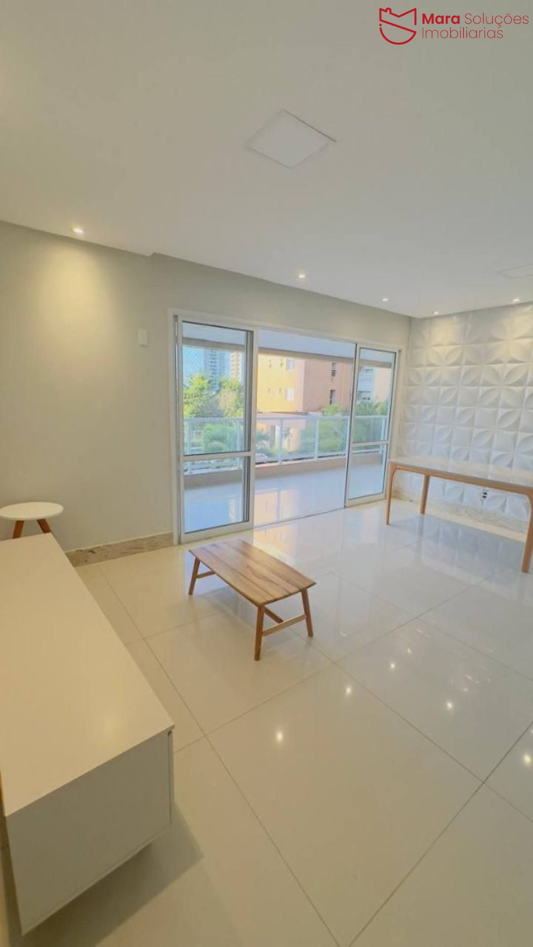 LOCAÇÃO NO PLATNO GRENVILLE Semi mobiliado