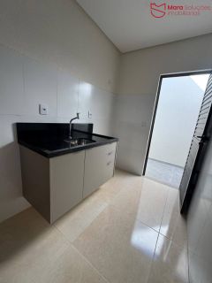 Excelente casa térrea em condomínio fechado, nova, primeira locação.