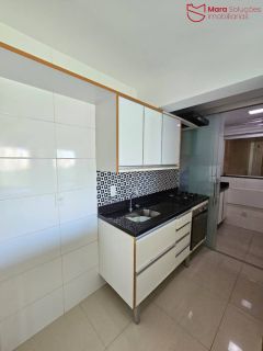 Apartamento 2/4 com suíte todo projetado no cond. Torres do Atlantico.
