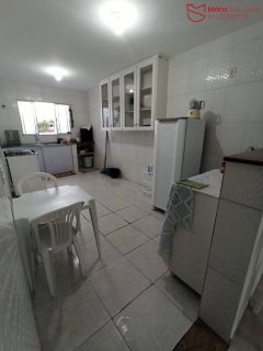 casa no primeiro 1º andar com 3/4 no centro de Lauro de Freitas - R$2.000,00.