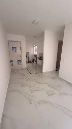 Apartamento térreo à venda no Condomínio Costa Portuguesa – Abrantes.