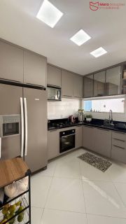 Casa individual para locação em Ipitanga – Rua pública.