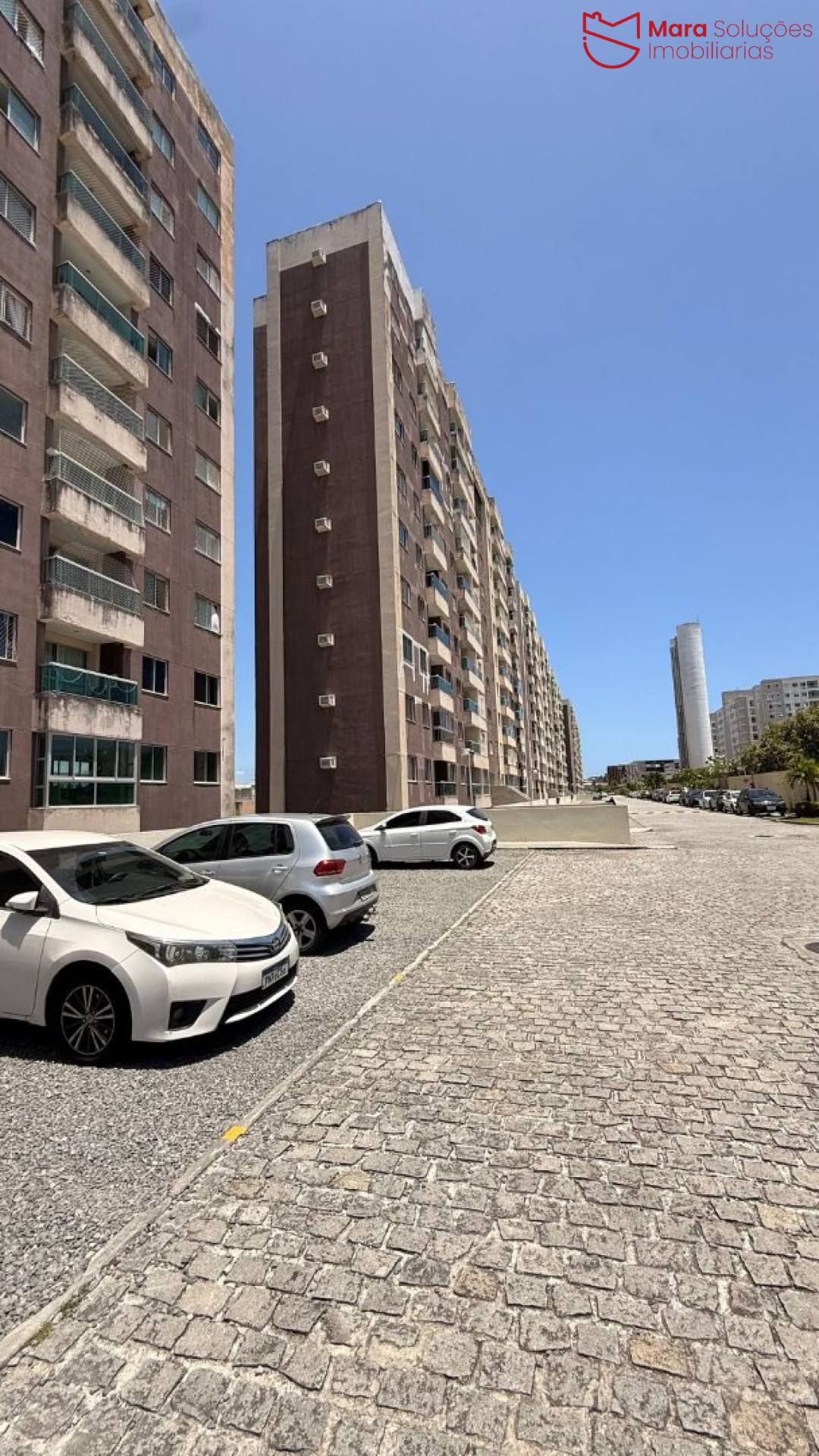 APARTAMENTO Á VENDA NO CONDOMÍNIO TORRES DO ATLÂNTICO (Centro de Lauro)