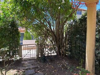 CASA À VENDA – PORTAL DO SOL | BURAQUINHO.