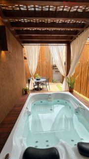 Gardem exclusivo porteira fechada com energia solar no Foz do Joanes – Buraquinho, R$ 800.000,00