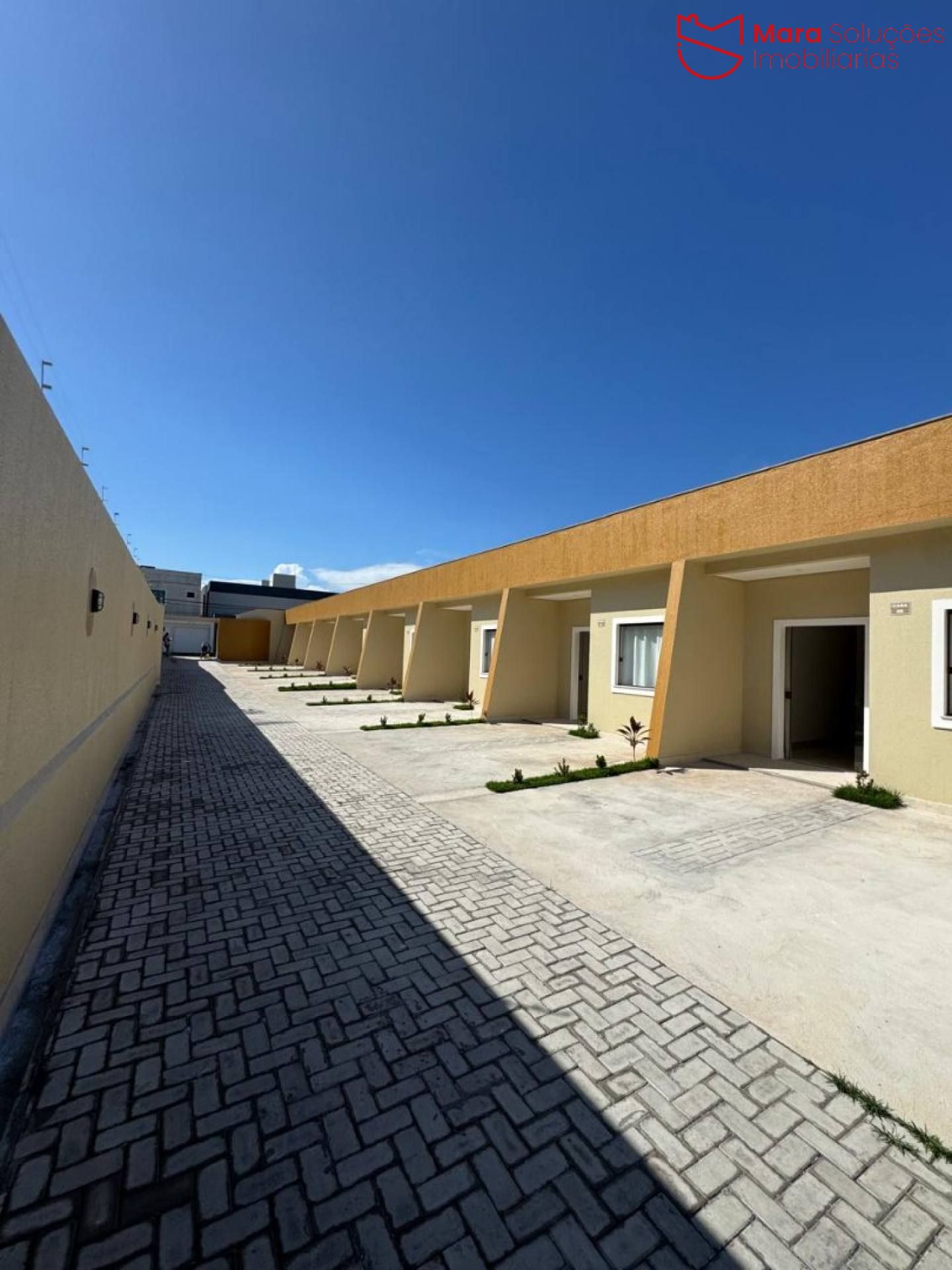 Excelente casa térrea em condomínio fechado, nova, primeira locação.