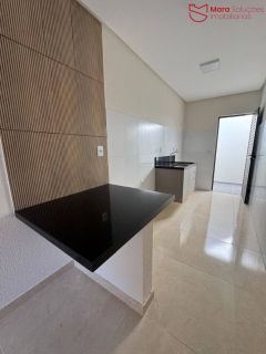 Excelente casa térrea em condomínio fechado, nova, primeira locação.