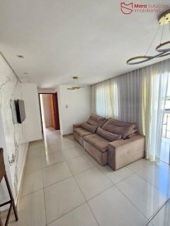 Apartamento mobiliado 2/4 com suíte, varanda ampla e excelente localização em Lauro de Freitas.