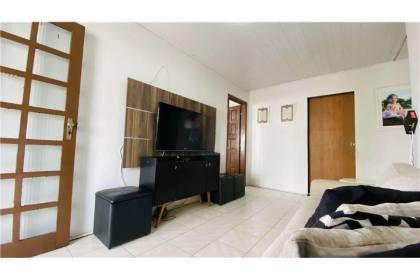 Casa de rua próximo ao parque shopping!