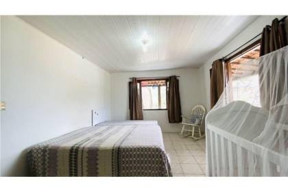 Casa de rua próximo ao parque shopping!