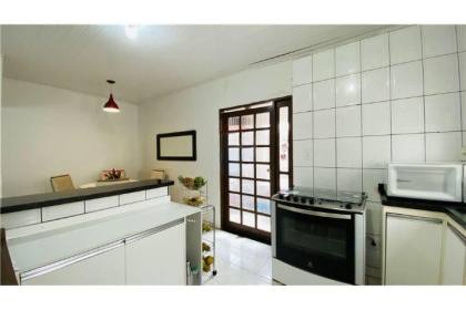 Casa de rua próximo ao parque shopping!