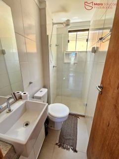 Apartamento térreo 2/4 mobiliado com garden, nascente e infraestrutura completa em Vilas do Atlântico.