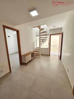 Apartamento 2/4 com cobertura, suíte e excelente localização em Vilas do Atlântico.