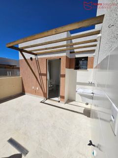 Apartamento 2/4 com cobertura, suíte e excelente localização em Vilas do Atlântico.