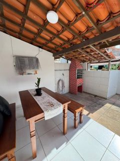 Casa aconchegante 3/4 em condomínio fechado.