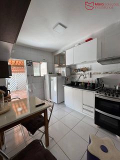 Casa aconchegante 3/4 em condomínio fechado.