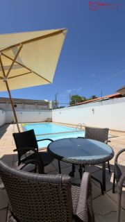 Casa em condomínio, totalmente  planejada , 3/4 em Buraquinho a 2km da praia.