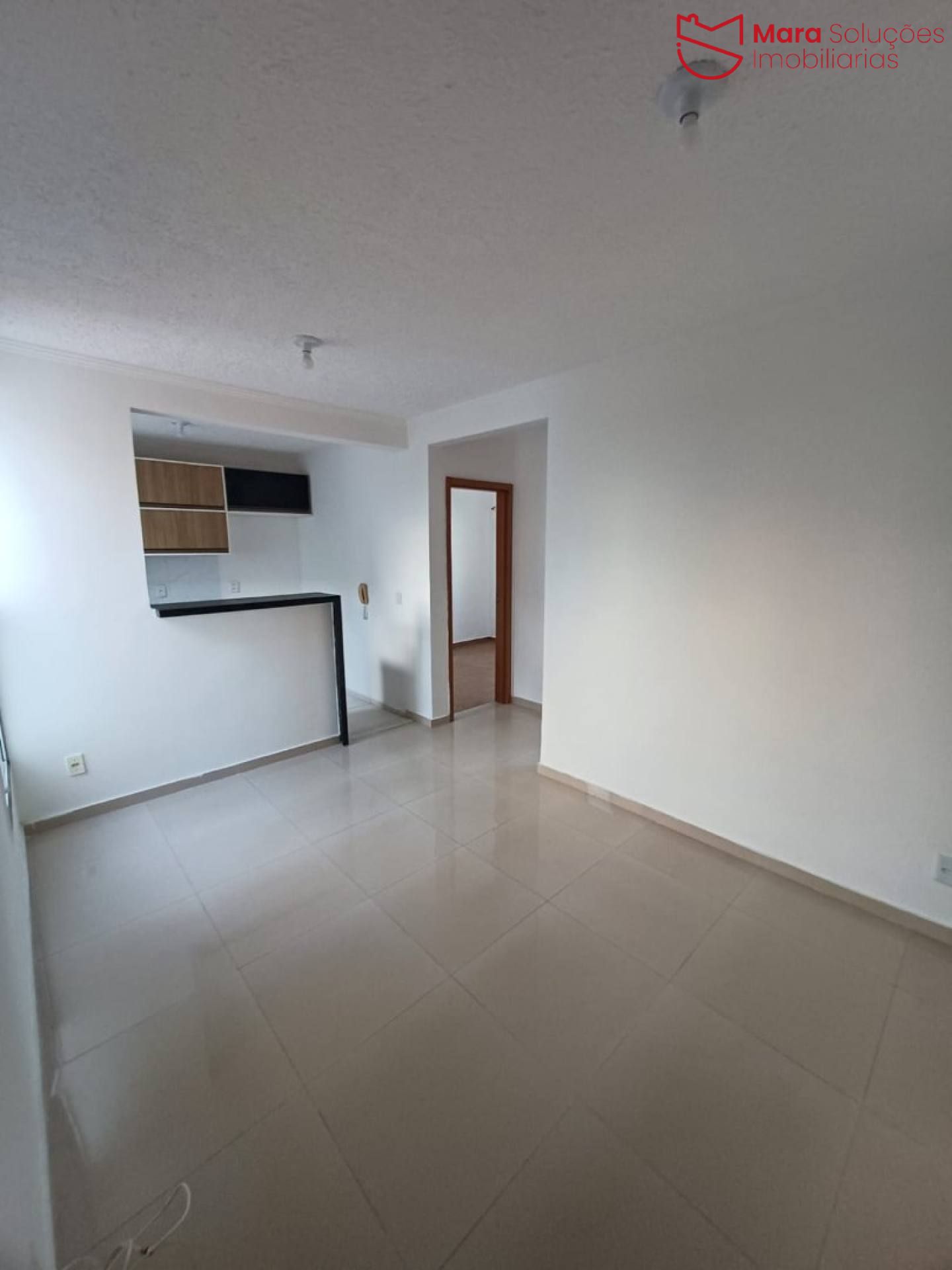 Apartamento á venda no cond. Solar das Palmeiras - Abrantes.