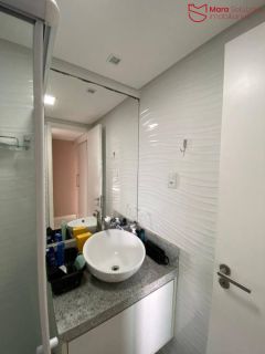 Apartamento no condomínio Atlântico Ville, 2/4 suite e closet, uma moradia que reflete o espírito vibrante de Jardim Armação.