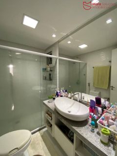 Apartamento no condomínio Atlântico Ville, 2/4 suite e closet, uma moradia que reflete o espírito vibrante de Jardim Armação.