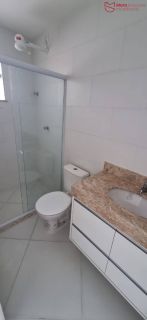 Apartamento 2/4 com suíte e varanda dentro do Foz de Joanes.