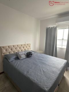 Casa Alto Padrão no Condomínio Parque do Jacuípe com 4 Suítes, Piscina e 270m² em Terreno de 500m².