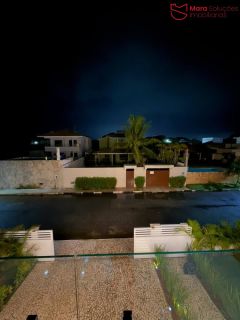 Casa Alto Padrão no Condomínio Parque do Jacuípe com 4 Suítes, Piscina e 270m² em Terreno de 500m².