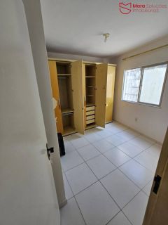 Excelente apartamento de 2 quartos em Itapuã.
