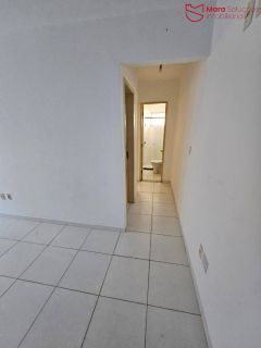 Excelente apartamento de 2 quartos em Itapuã.