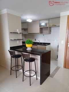 Apartamento a poucos metros da praia com vista mar no Praia do Flamengo – 2/4 com suíte, 68m², todo climatizado, 2 vagas e porteira fechada – pronto para morar!