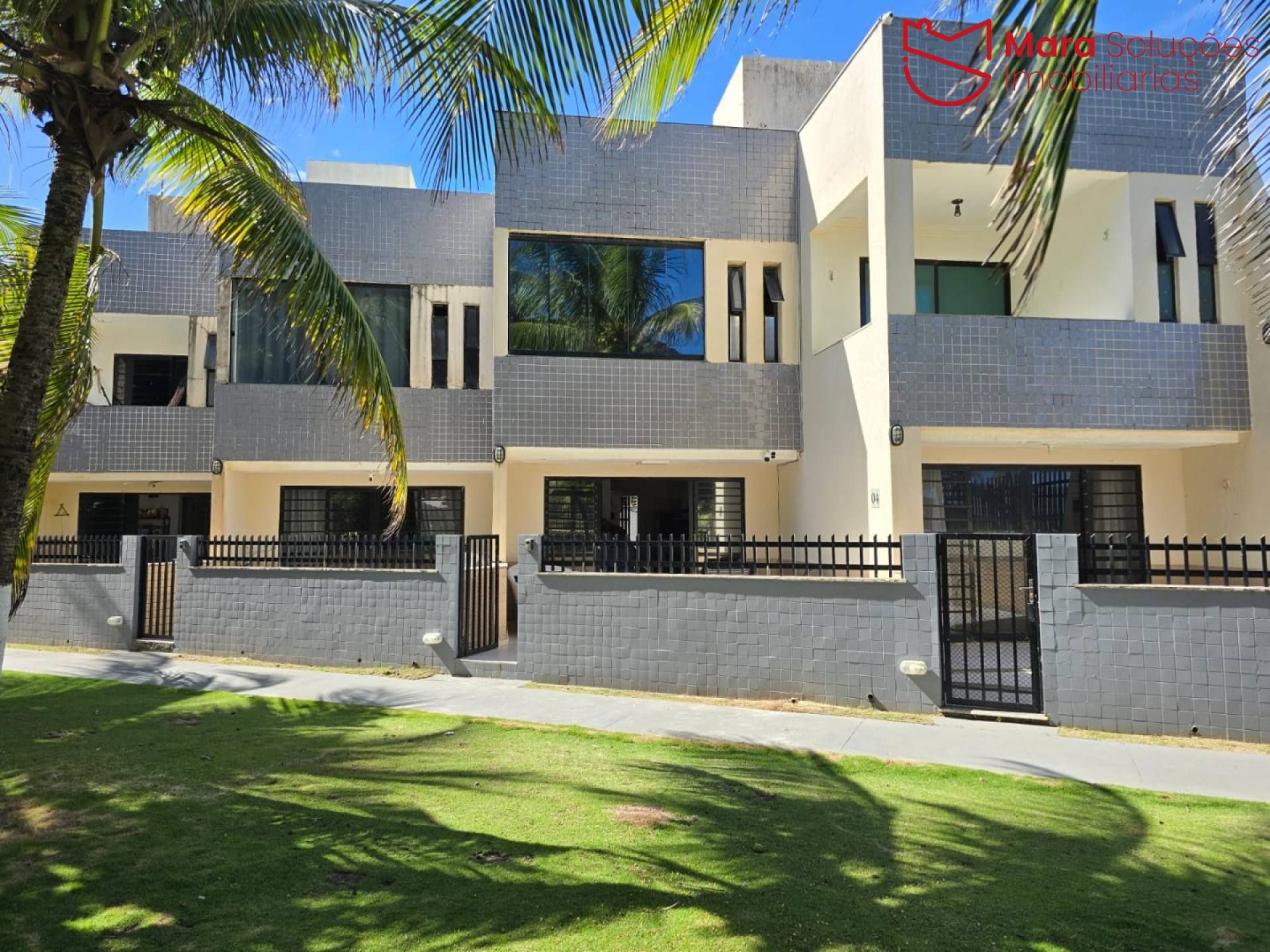 TRIPLEX À VENDA NA PRAIA DO FLAMENGO | VISTA MAR | 4 QUARTOS | 3 SUÍTES | SALVADOR