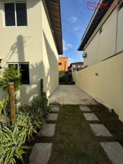 Locação em Abrantes | Casa Duplex Semi Mobiliada, R$ 4.000,00.