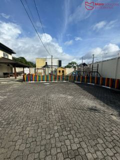 Locação em Abrantes | Casa Duplex Semi Mobiliada, R$ 4.000,00.
